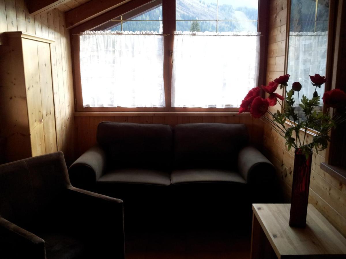 Chalet Helen Arabba Δωμάτιο φωτογραφία