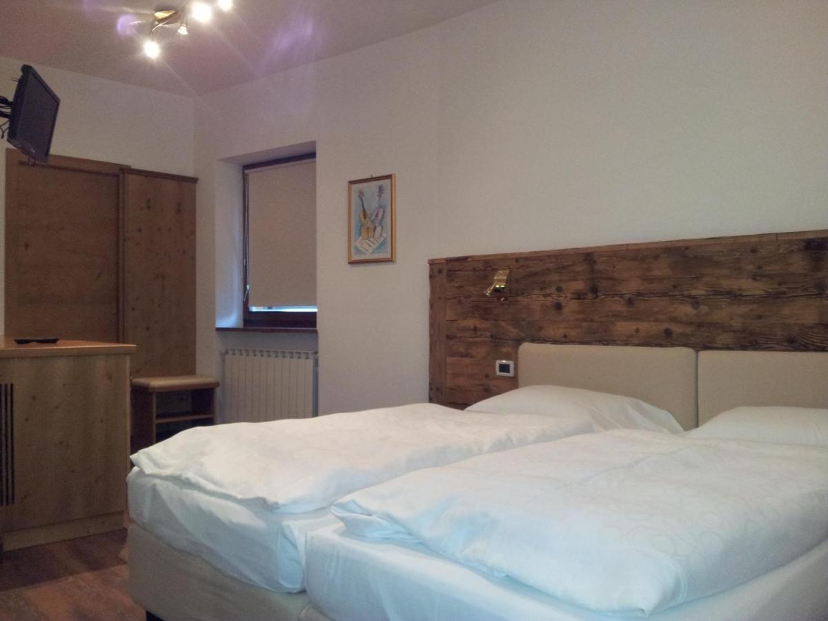 Chalet Helen Arabba Δωμάτιο φωτογραφία