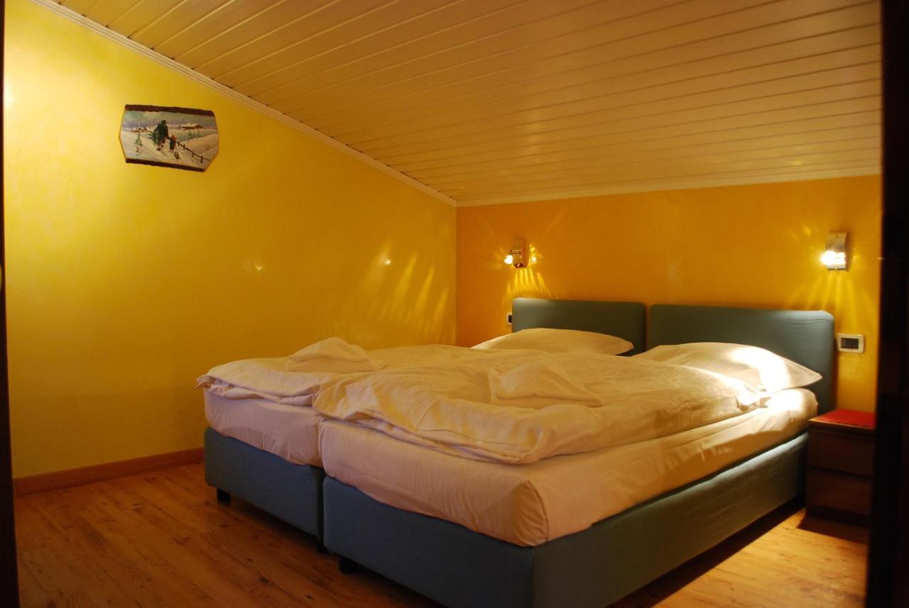 Chalet Helen Arabba Δωμάτιο φωτογραφία