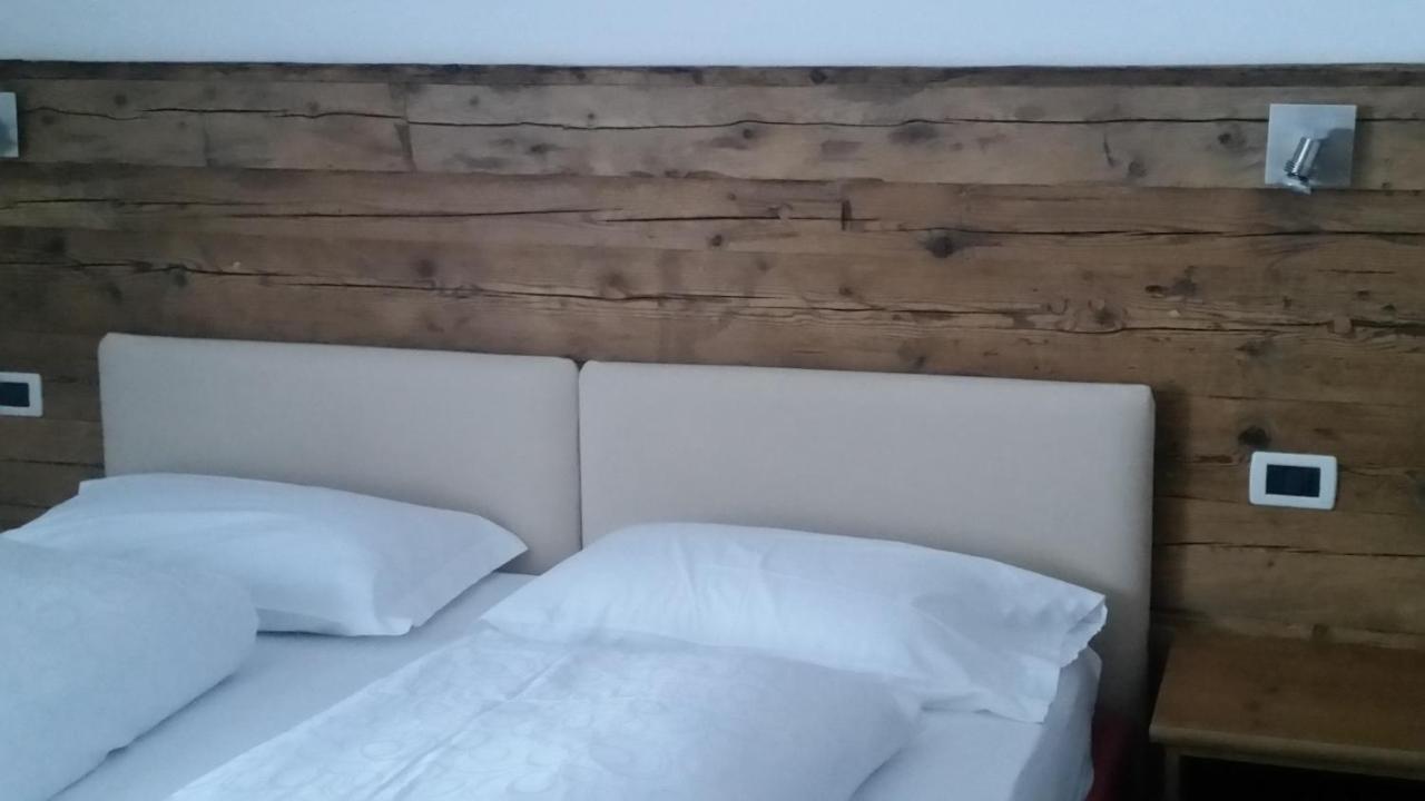 Chalet Helen Arabba Δωμάτιο φωτογραφία